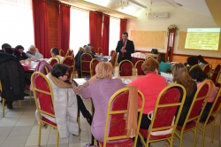 Atelier de instruire „Identificarea formelor de cooperare comunitară privind prevenirea delincvenţei juvenile şi protecţia drepturilor copiilor aflaţi în situaţie de risc„  în oraşul Căuşeni.