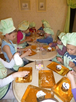 Munca de cofetar în viziunea copiilor!