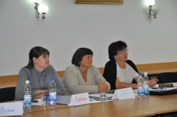 Mai mulți specialiști instruiți în domeniul reprezentării legale a copiilor