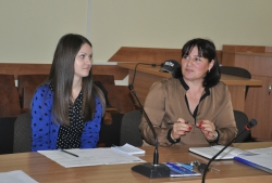 Discuții și interacțiuni în echipă la ședința grupului de lucru în raionul Ungheni