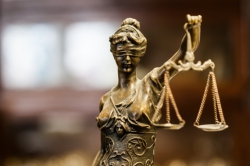 Colaborarea cu Institutul Național al Justiției